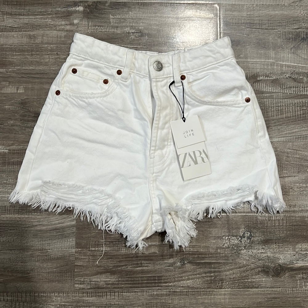 Zara distressed shorts